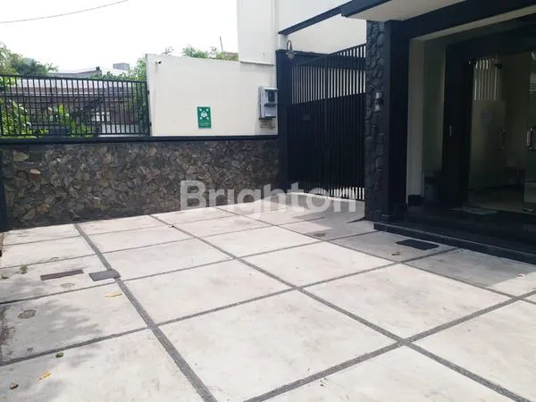 GEDUNG KANTOR SURABAYA PUSAT