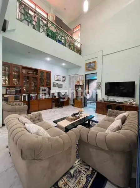 image RUMAH MEWAH FULL FURNISH 2 LANTAI TENGAH KOTA DEKAT SUNCITY (4)