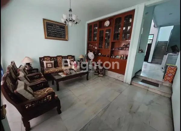 image RUMAH MEWAH FULL FURNISH 2 LANTAI TENGAH KOTA DEKAT SUNCITY (6)