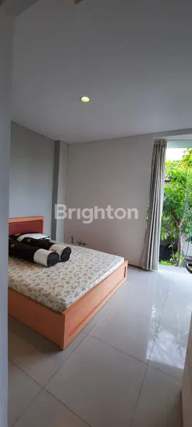 image RUMAH KOMPLEK SUNSET ROAD  (6)