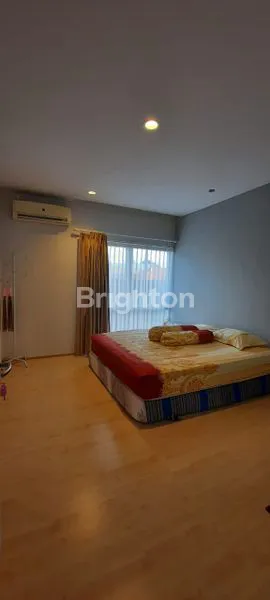 image RUMAH KOMPLEK SUNSET ROAD  (8)