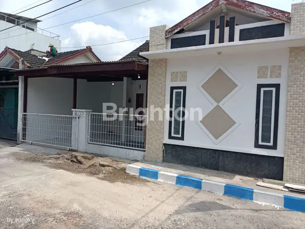 image RUMAH HABIS RENOVASI DI PLAMONGAN INDAH SEMARANG (3)