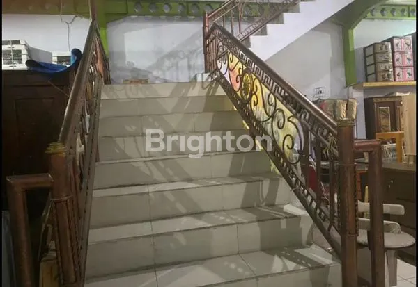image RUMAH USAHA 2 LANTAI  BESERTA ISINYA DI SIDOARJO (1)