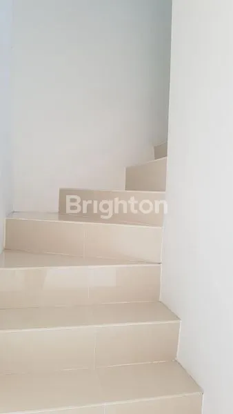 image RUMAH CANTIK 2 LANTAI LOKASI DEKET JUANDA SIDOARJO SURABAYA (3)