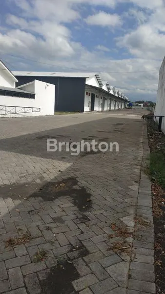 image BANGUNAN GRESS TENGAH KOTA (2)