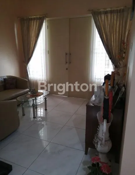 image RUMAH 2 LANTAI SURABAYA TIMUR (1)