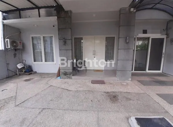 image RUMAH 2 LANTAI SURABAYA TIMUR (4)