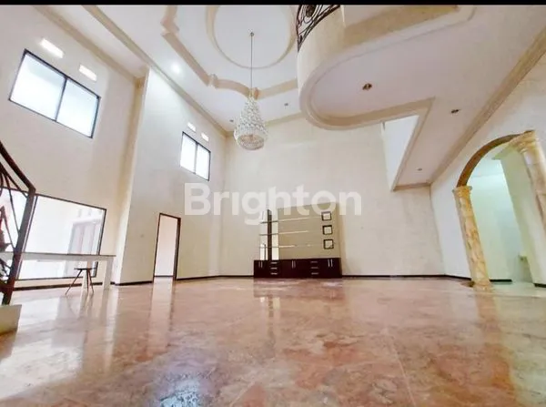 image RUMAH MEWAH 2 LANTAI FULL FURNITURE DI DIENG (6)