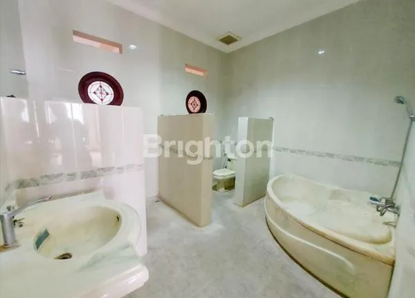 image RUMAH MEWAH 2 LANTAI FULL FURNITURE DI DIENG (5)