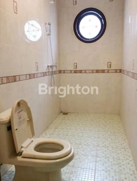 image RUMAH MEWAH FULL FURNITURE TERAWAT ONE GATE SYSTEM (7)