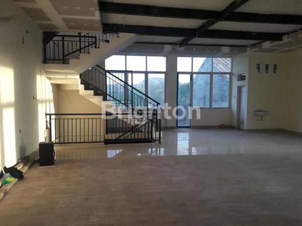 image RUKO BARU BALI SIAP PAKAI DEKAT TIARA JL GATOT SUBROTO (2)