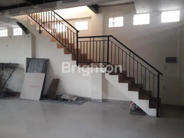 image RUKO BARU BALI SIAP PAKAI DEKAT TIARA JL GATOT SUBROTO (5)