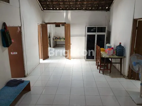 image RUMAH HUNI TANAH LUAS LOKASI STRATEGIS DI KOTA KEDIRI (8)