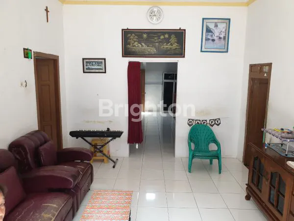 image RUMAH HUNI TANAH LUAS LOKASI STRATEGIS DI KOTA KEDIRI (6)