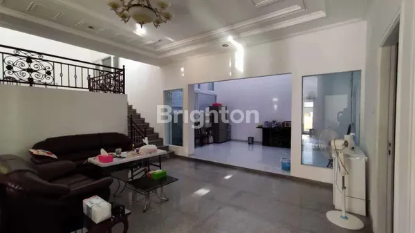 image RUMAH VILLA TAMAN GAPURA CITRALAND SURABAYA (3)