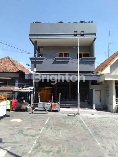 image RUMAH 3 LT SIAP HUNI DI JAGALAN (1)