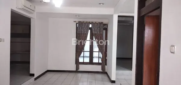 image DI JUAL CEPAT RUMAH SECOND, RUNGKUT PERMAI (3)