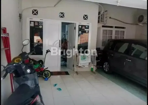 image RUMAH 2 LANTAI STRATEGIS SIAP HUNI MURAH (2)