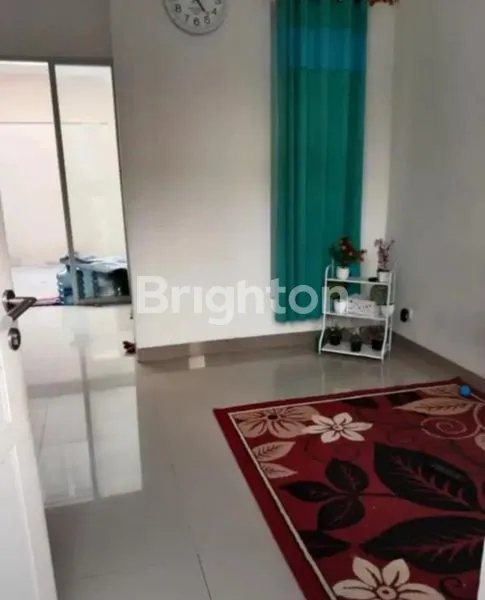 image RUMAH NYAMAN 2 LANTAI SIAP HUNI (2)