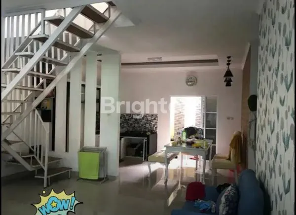 image RUMAH CANTIK MURAH 2 LANTAI SIAP HUNI (5)