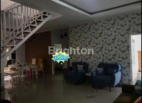 image RUMAH CANTIK MURAH 2 LANTAI SIAP HUNI (6)