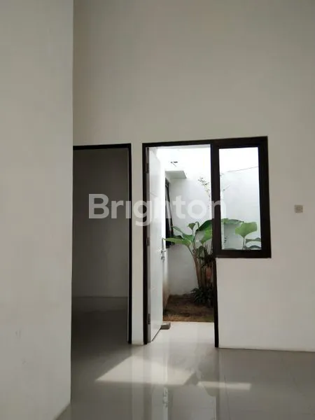 image HARGA 200 JUTA AN RUMAH BARU GOLDEN EAST MENGANTI HUNIAN MURAH BERKELAS BEBAS BANJIR  SELANGKAH KE CITRALAND GRESIK (2)