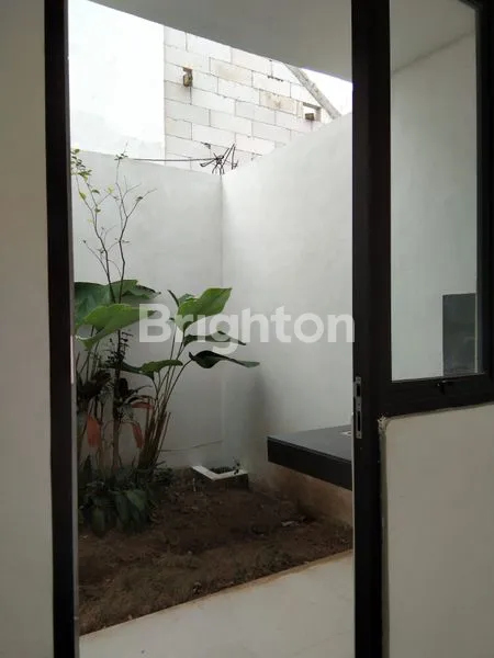 image HARGA 200 JUTA AN RUMAH BARU GOLDEN EAST MENGANTI HUNIAN MURAH BERKELAS BEBAS BANJIR  SELANGKAH KE CITRALAND GRESIK (5)