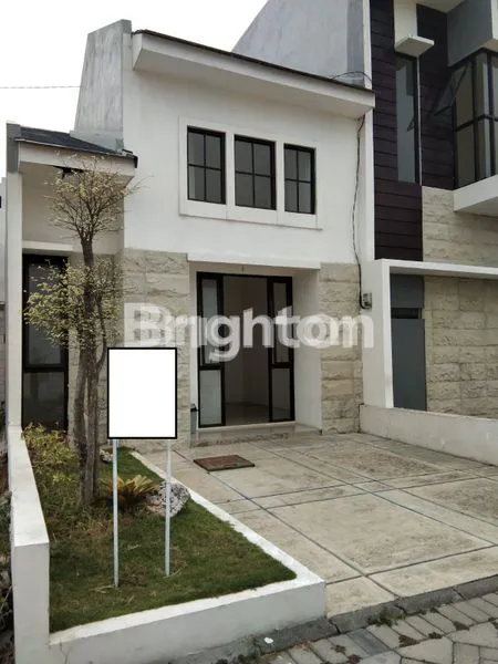 image HARGA 200 JUTA AN RUMAH BARU GOLDEN EAST MENGANTI HUNIAN MURAH BERKELAS BEBAS BANJIR  SELANGKAH KE CITRALAND GRESIK (7)