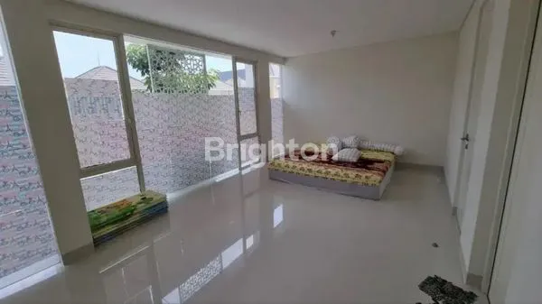 image RUMAH GRAND PAKUWON CLUSTER CANBERRA SURABAYA (8)