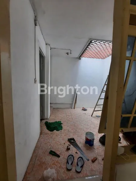 image RUKO 2 LANTAI SIAP DIHUNI. LOKASI SANGAT STRATEGIS DI MULYOSARI PUSAT KERAMAIAN (4)