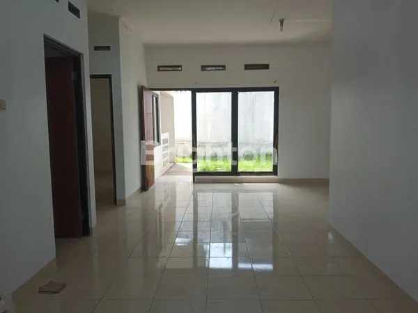 image RUMAH 1 LT DI KEBON RAYA RESIDENT (3)