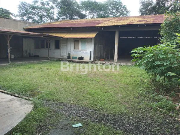 image LAPANGAN TENNIS & GEDUNG KANTOR (8)