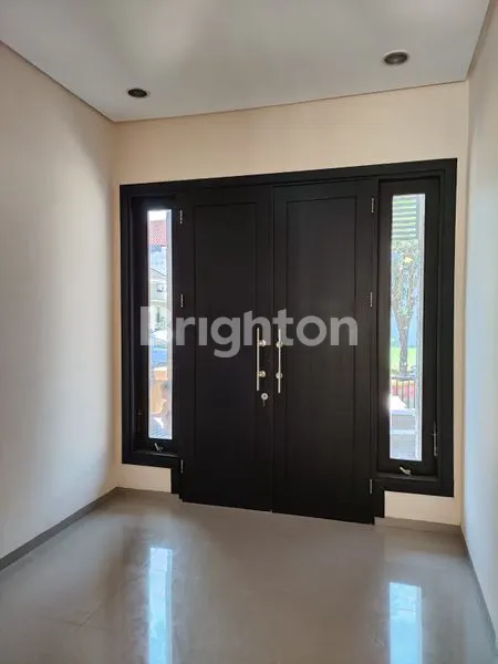 image RUMAH GRESS 2 LANTAI DI KERTAJAYA INDAH REGENCY. DEKAT KAMPUS ITS, GM, PAKUWON CITY MALL (3)