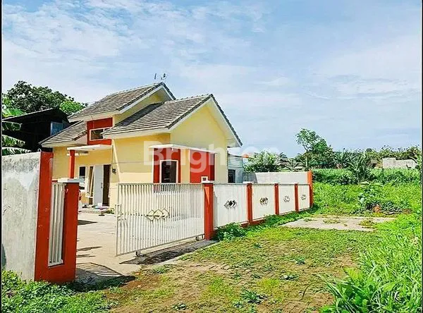 image RUMAH TANAH LUAS + PERABOT HARGA MURAH! DI SINGOSARI KOTA MALANG (1)
