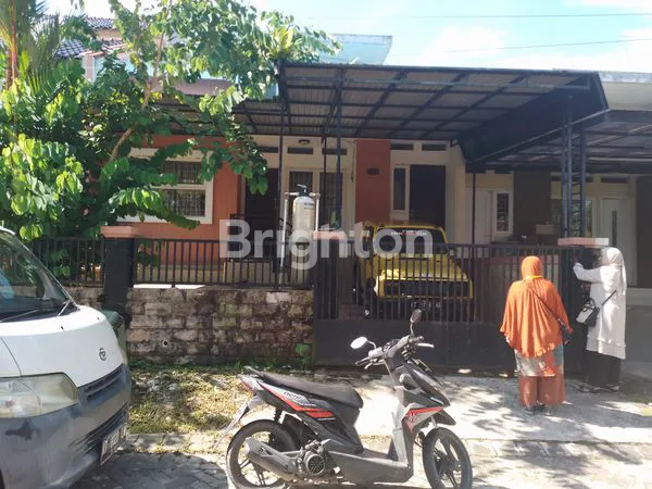 RUMAH GAYA ELEGAN ADEM DAN SEJUK