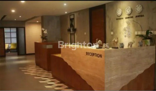 image HOTEL BINTANG 2 5 LANTAI (2)