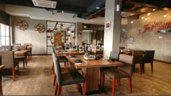 image HOTEL BINTANG 2 5 LANTAI (3)