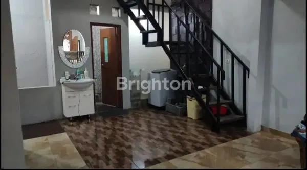 image RUMAH CANTIK 3 LANTAI MEWAH SIAP HUNI FULL FURNISHED MURAH (7)