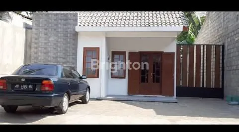 image RUMAH LUAS UTARA KIDFUNDS PINGGIR JALAN ASPAL (1)