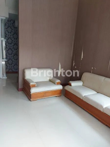 image RUMAH TINGGAL DI PUSAT KOTA SOLO (5)