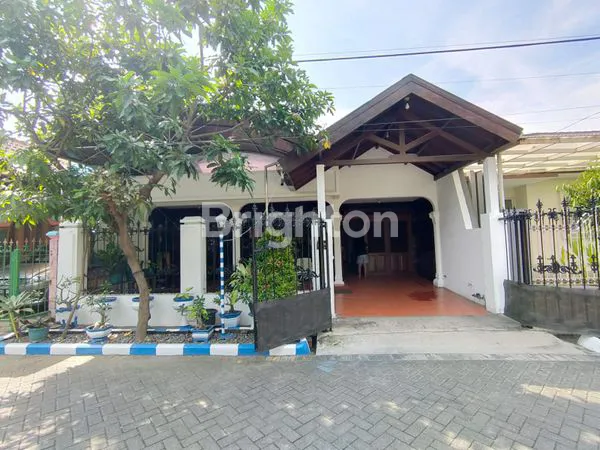 image RUMAH ETNIK SIAP HUNI TENGAH KOTA (1)