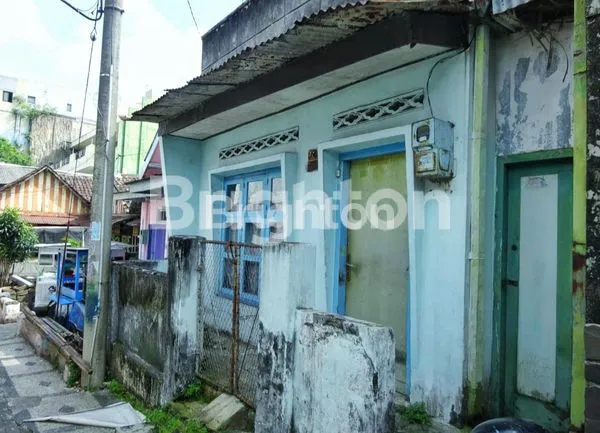 image RUMAH LAMA TENGAH KOTA MALANG (1)