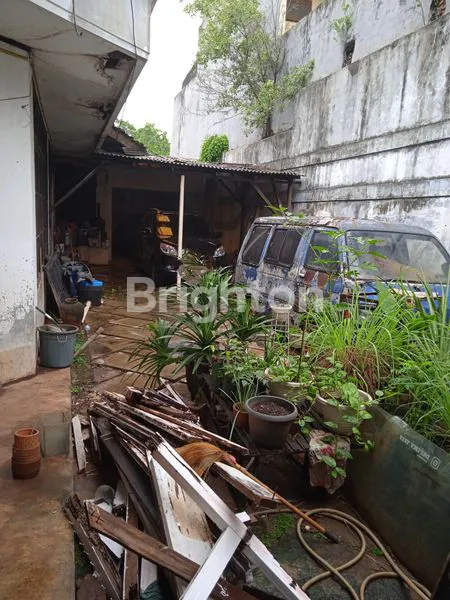 image RUMAH TUA HITUNG TANAH DI BOULEVARD UTAMA BILLYMOON, PONDOK KELAPA, JAKARTA TIMUR  (3)