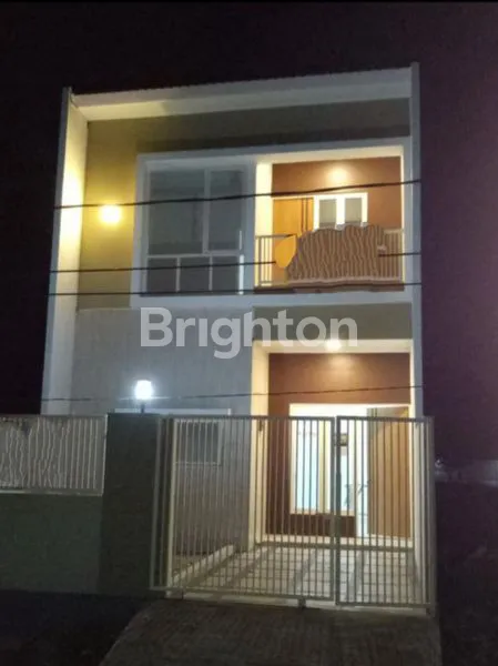 image RUMAH CANTIK SIAP HUNI CITRA PADOVA (1)