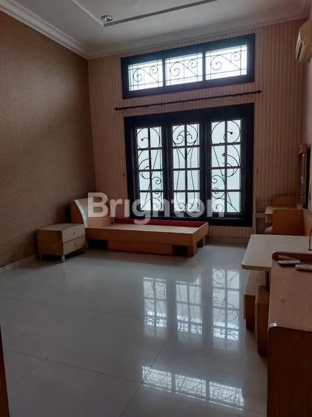 image DISEWAKAN RUMAH CENTRAL PARK (4)