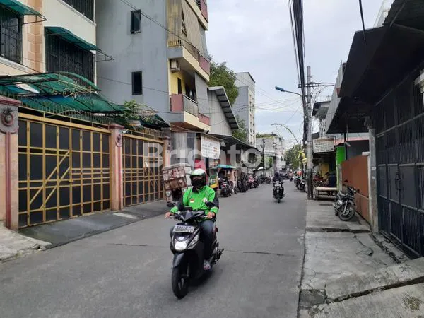 image RUKO 3, 5 LANTAI KEBON JERUK JAKARTA BARAT (2)