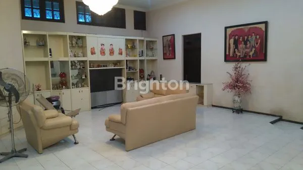 image RUMAH LUAS SIAP HUNI DI TENGAH KOTA SEMARANG, COCOK UNTUK TEMPAT TINGGAL, BANK, KANTOR, RESTORAN, HOTEL, DLL (2)