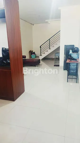 RUKO 2LT LOKASI STRATEGIS DI MAINROAD GUNUNG BATU, BANDUNG