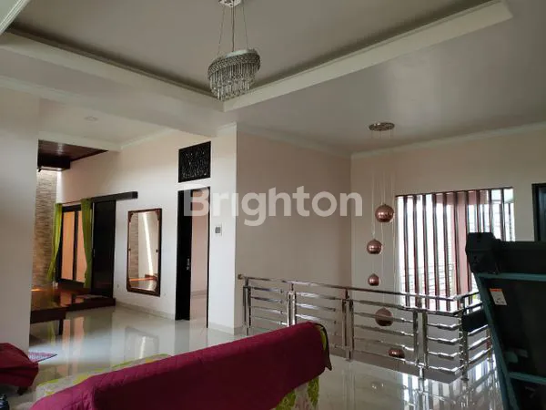 image RUMAH ASRI DI TENGAH KOTA (2)