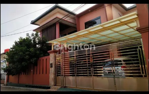 image RUMAH ASRI DI TENGAH KOTA (3)